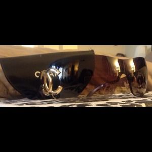 Authentic Chanel sunglasses. Brown w/gradient lens