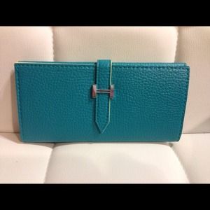 H Buckle Wallet