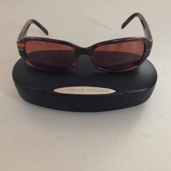 Adrienne Vittadini Womens Sunglasses