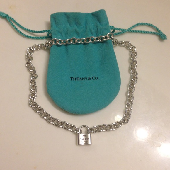 SOLD!! Authentic Tiffany & Co chain necklace