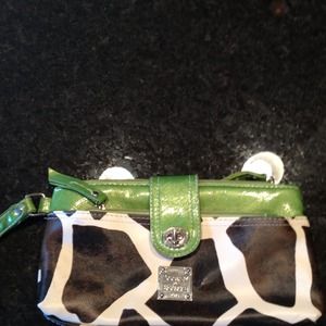 🎀Inspired giraffe clutch🎀