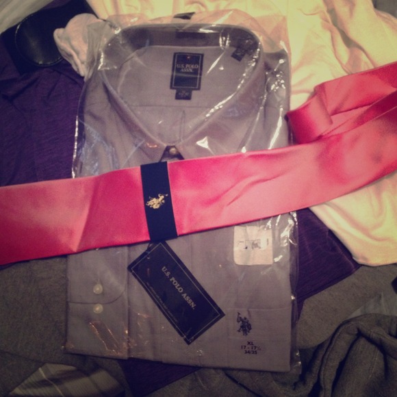 Dress shirt and tie!!