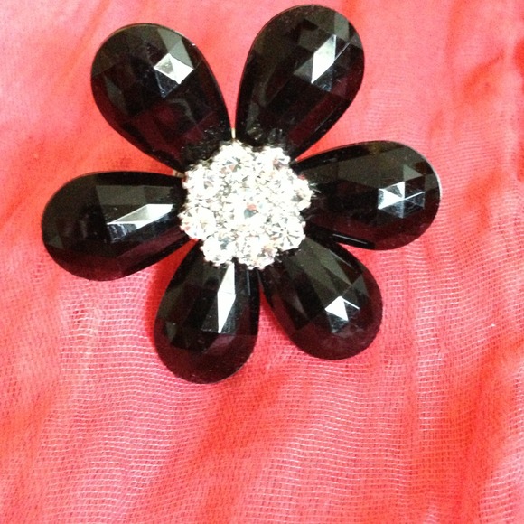 Oversized ring