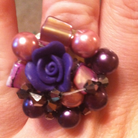 Cute purple fashion ring! - Picture 1 of 2