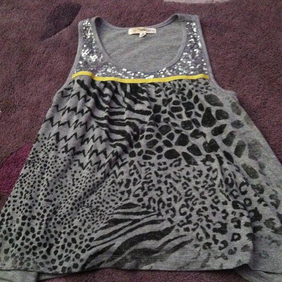 Juniors flowy tank top.