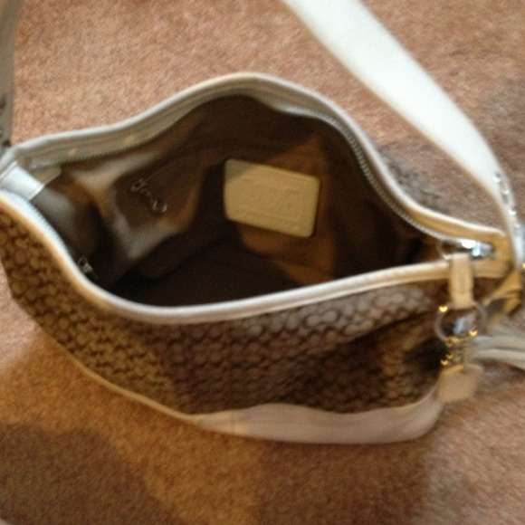 Coach - Picture 4 of 4