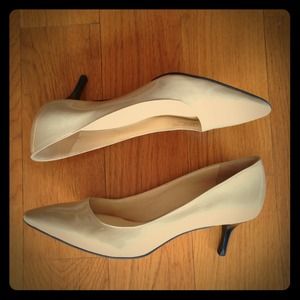 Cole Haan Air nude patent leather kitten heels