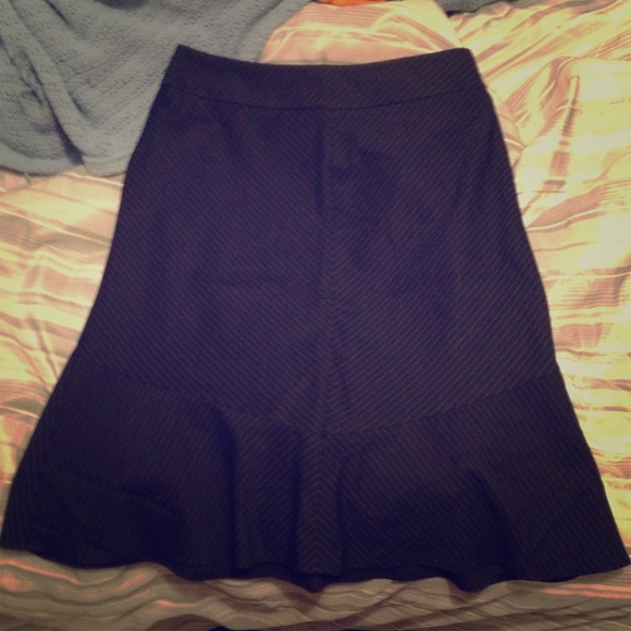 Pin striped skirt