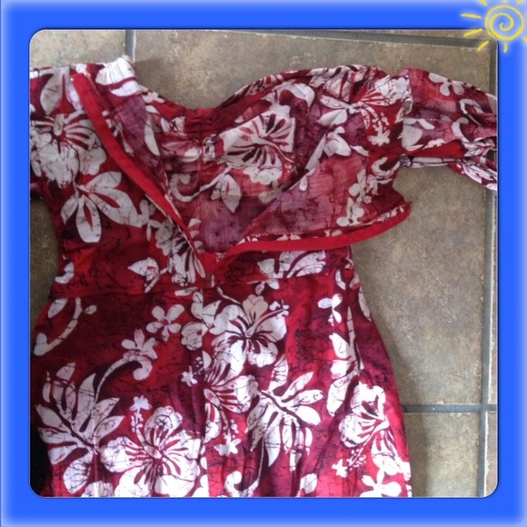 SOLD⚡REDUCED⚡Pin-up style Hawaiian print dress - Picture 3 of 4