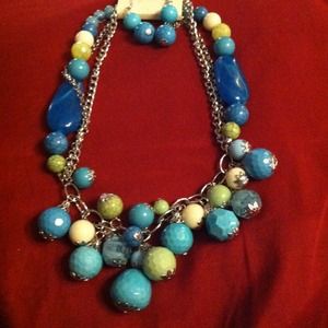 Bead and stone necklace set