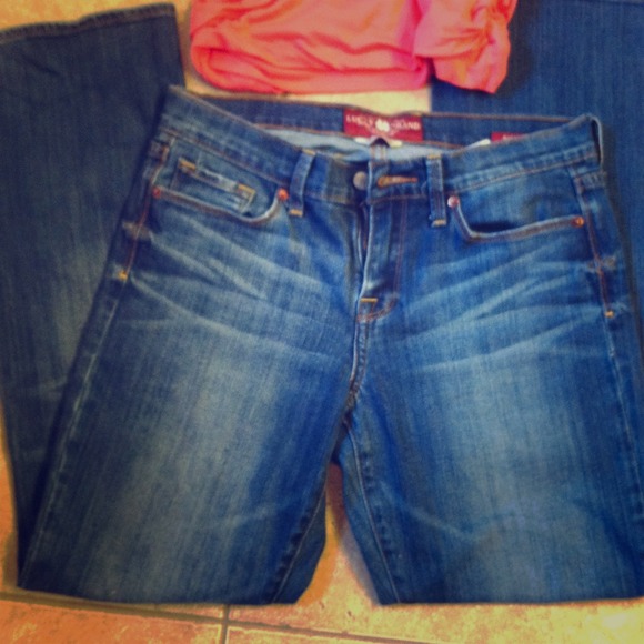 SOLD IN BUNDLE!! Lucky Brand Jeans