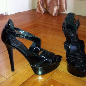 Jessica Simpson platform sandals