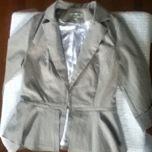 Charlotte Russe light gray blazer Sz M