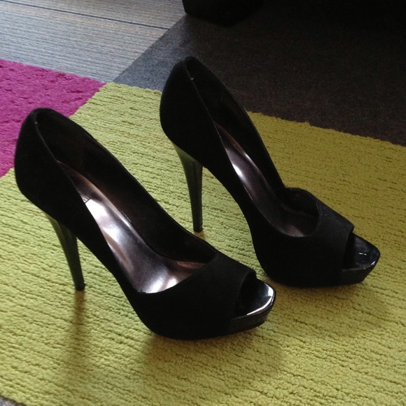 Bundle for @wen007 Black pumps and Ann Klein bag