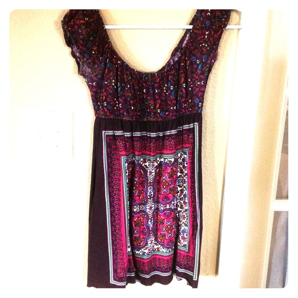 Purple Bohemian-inspired dress. Stunning!