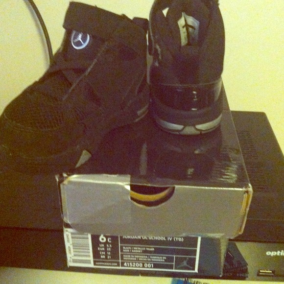 Toddler Jordan's