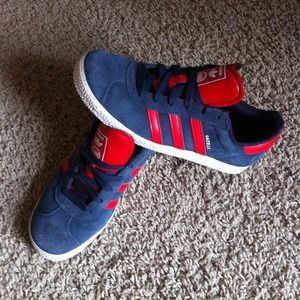 💥💢🚫SOLD💥💢🚫Gazelle Adidas Originals