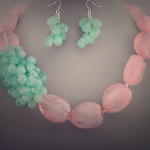 Jewelry - @ADMALE Mint and Pink Cluster & Nuggets Set