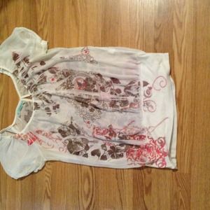 Maurice's shirt.      **i will bundle