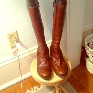 Adorable Tall Leather Brown Boots with side zipper