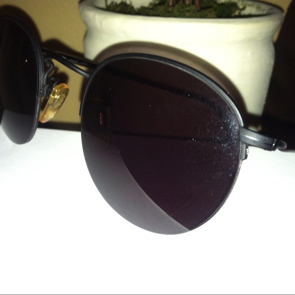 ✂REDUCED 💯Authentic Vint GIORGIO ARMANI Sunnies - Picture 3 of 3
