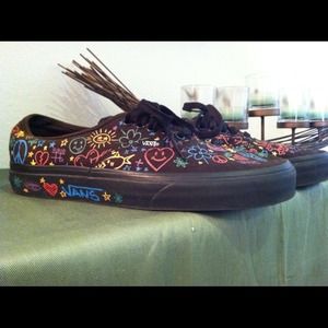 ✨NEW✨ Never Worn VANS Shoes