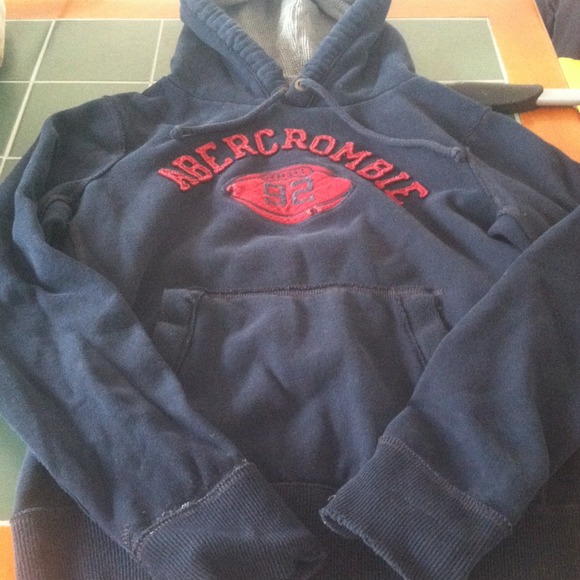 Men's Abercrombie & Fitch sweatshirt