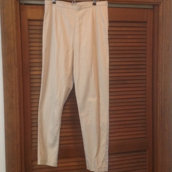 Khaki stretch pants - Picture 1 of 3