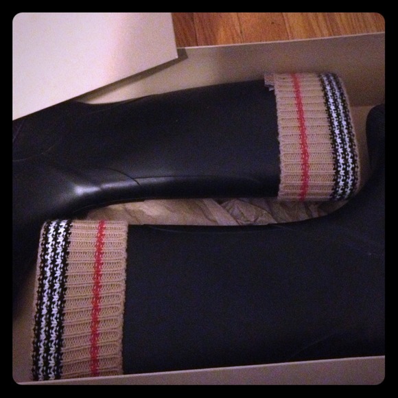 burberry Boots - Burberry Rainboots* 💲⭕️❗️▶️