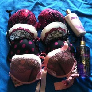 Very cute bra bundle