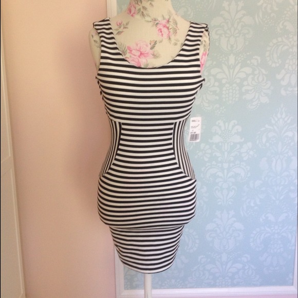 Black and White dress! New!