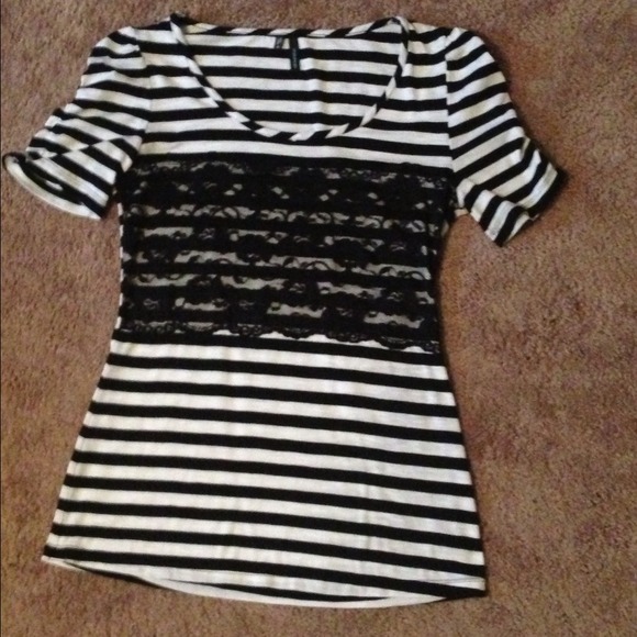 Shirt with lace