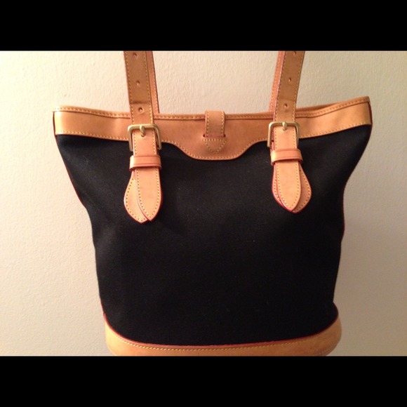 Vintage Dooney & Bourke Leather Cabriolet Bag! - Picture 2 of 4