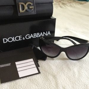 Dolce & Gabbana cats eye sunglass (authentic)