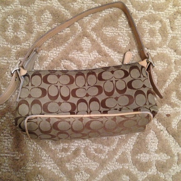 Authentic coach bag-- negotiable!