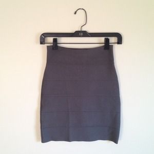 🚫SOLD🚫BCBG Max Azria Power Skirt