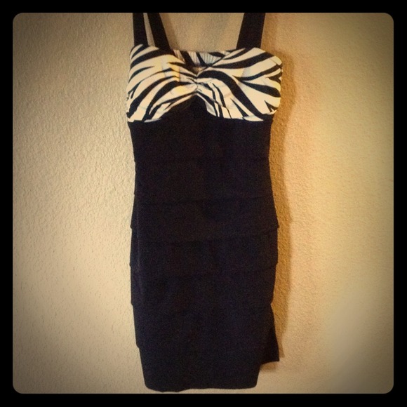 Sexy clubbing dress. Zebra and black, fitted!