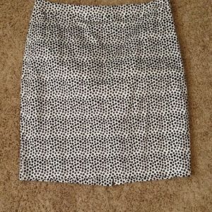 J Crew Pencil skirt. Size 14. White with black