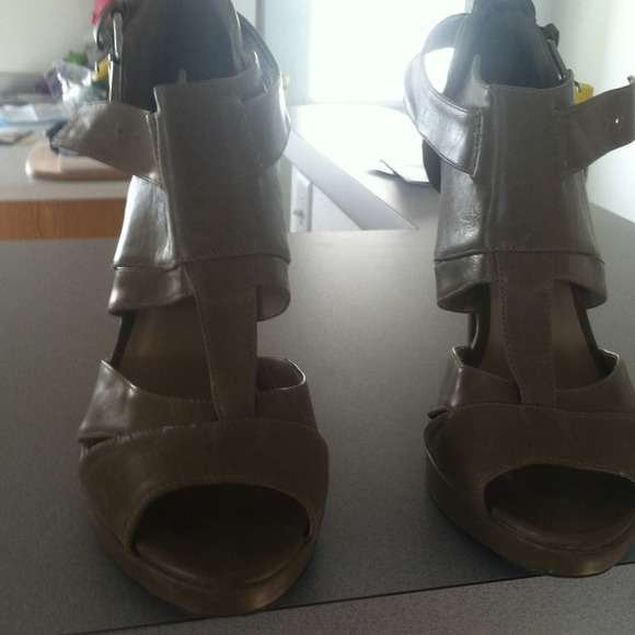 Nude forever 21 pumps