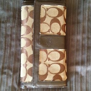 Coach wallet!