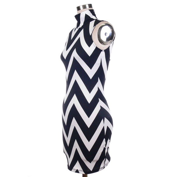 Sexy crop neck sleeveless chevron dress - Picture 2 of 2