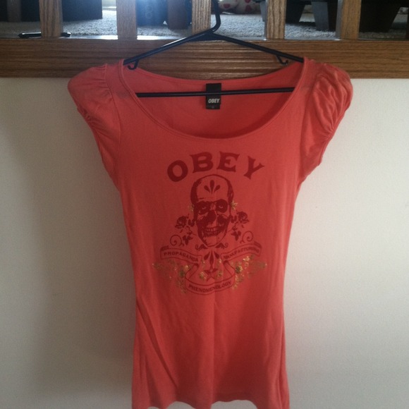 OBEY coral short sleeve - Picture 1 of 1