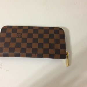 LV Wallet