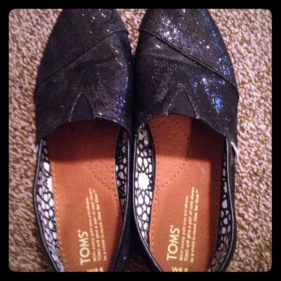 TOMS Black Glittery Size 8.5