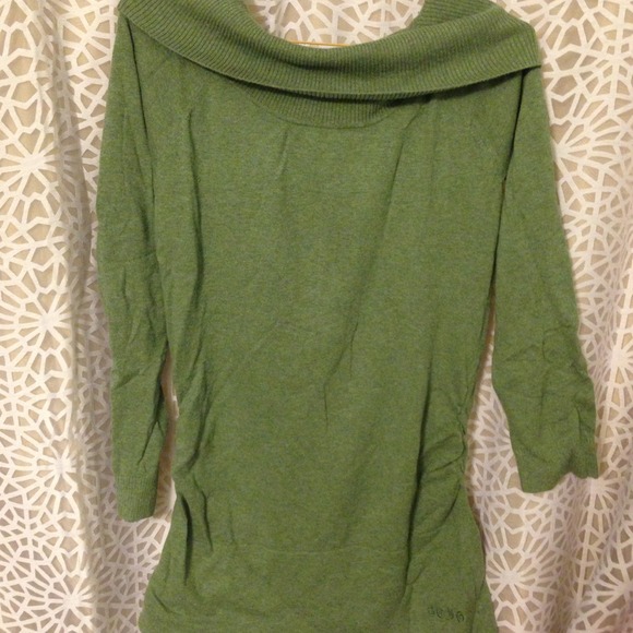 Used BCBG sweater