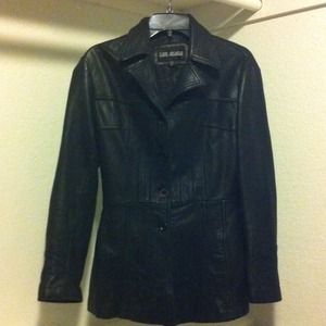 Leather Fitted Jacket.