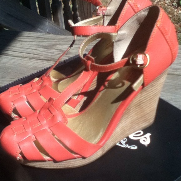 REDUCED Seychelles wedge platform sandals