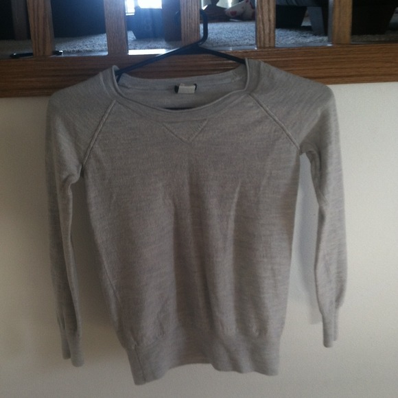 Sold. Jcrew merino wool sweater - Picture 1 of 1