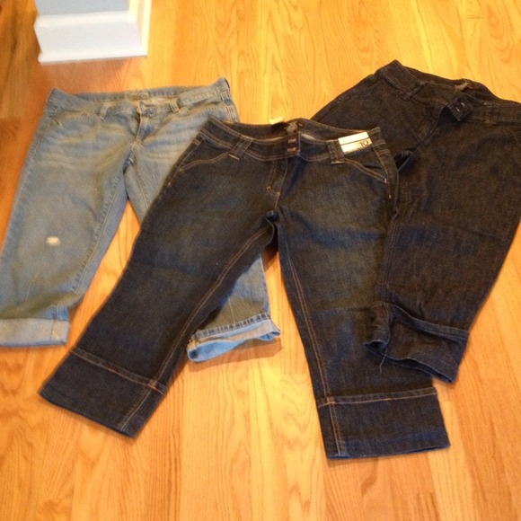 Jean capris.. Never wore any of them.