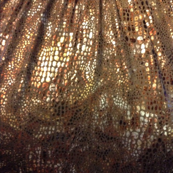 👚Bronze Snakeskin Top👚 - Picture 3 of 3